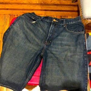Vintage Levi’s loose fit denim shorts